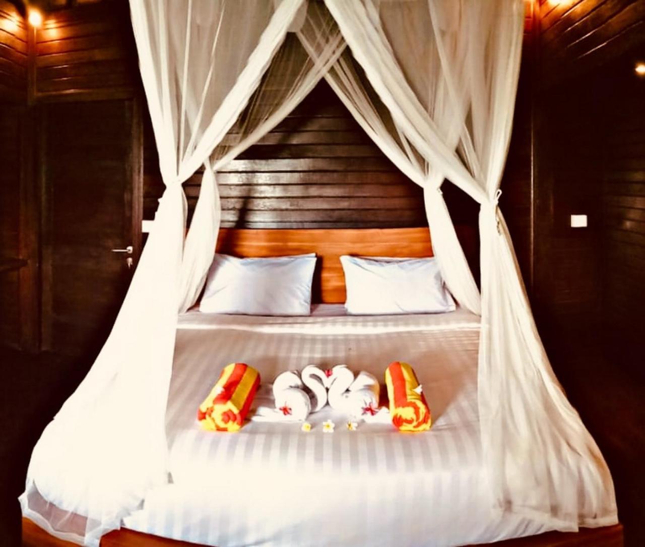 Ocean Hostel Ceningan Island Exterior foto